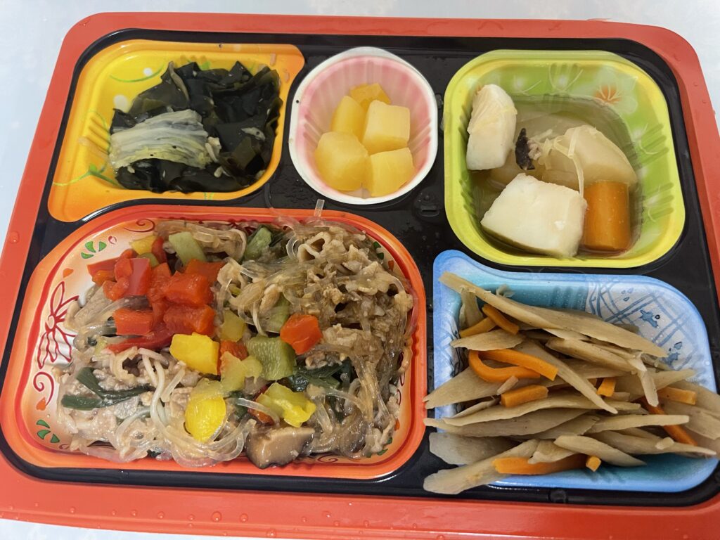 食卓便の弁当