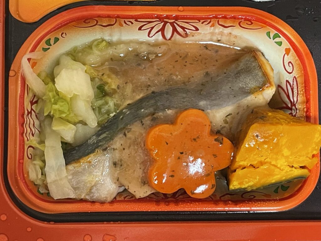 食宅便の弁当の魚